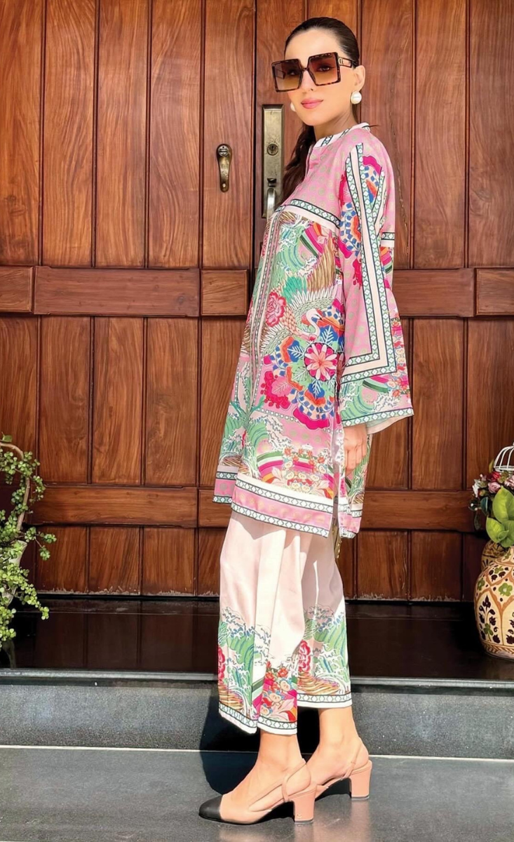 Gulabkaar (گلابکار)