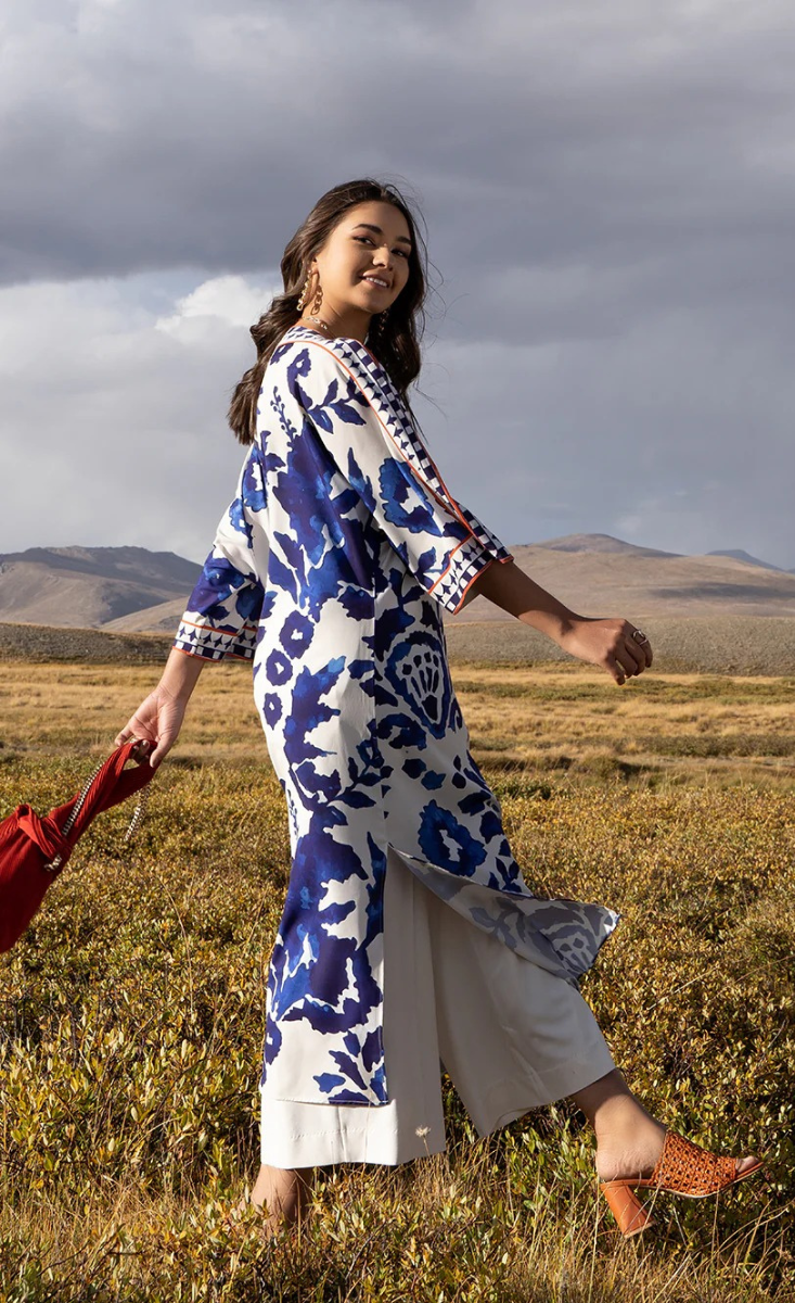 Khushboo (خوشبو)