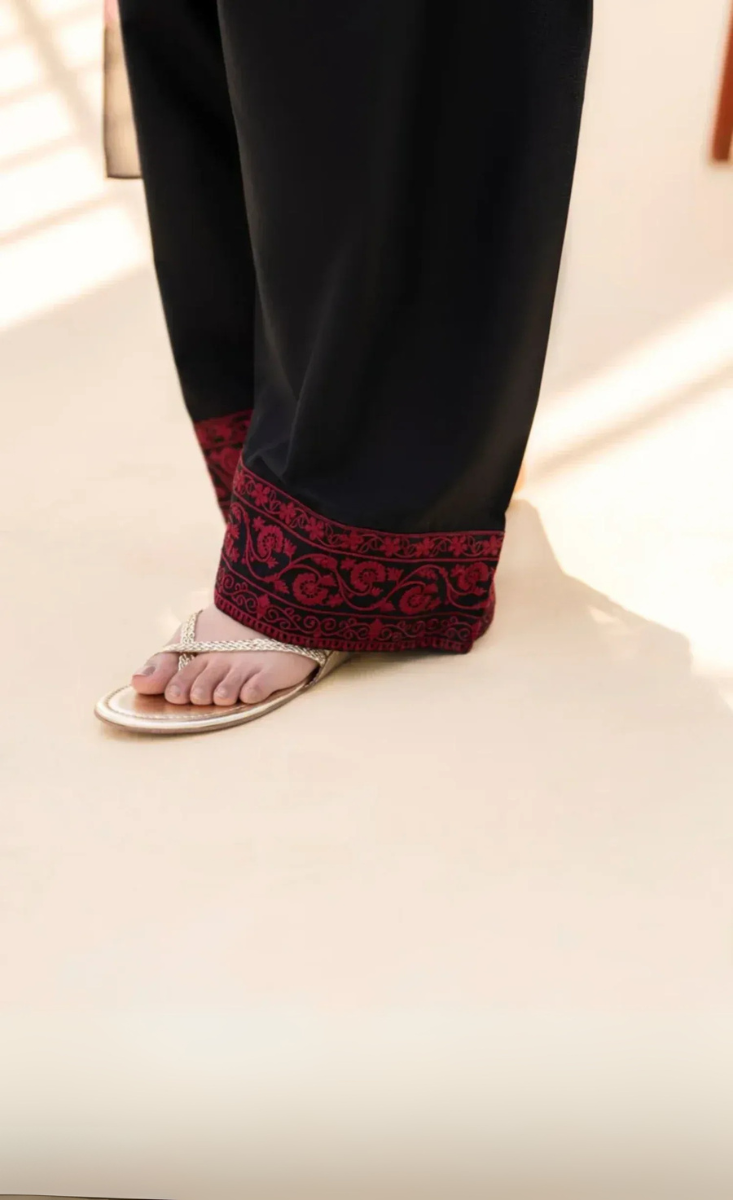 Noor-e-Lal    (نورِ لال)
