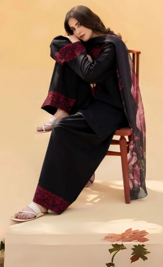 Noor-e-Lal    (نورِ لال)